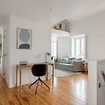 Joivy Riverside Bohemian Maisonette