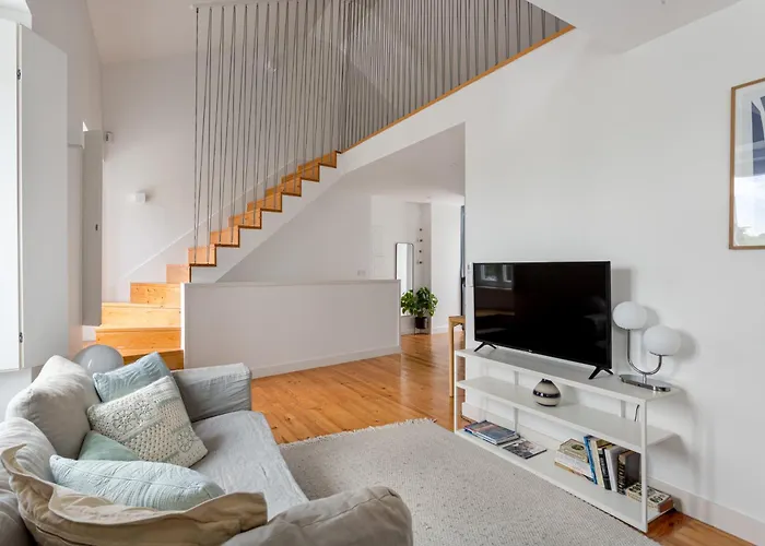 Joivy Riverside Bohemian Maisonette