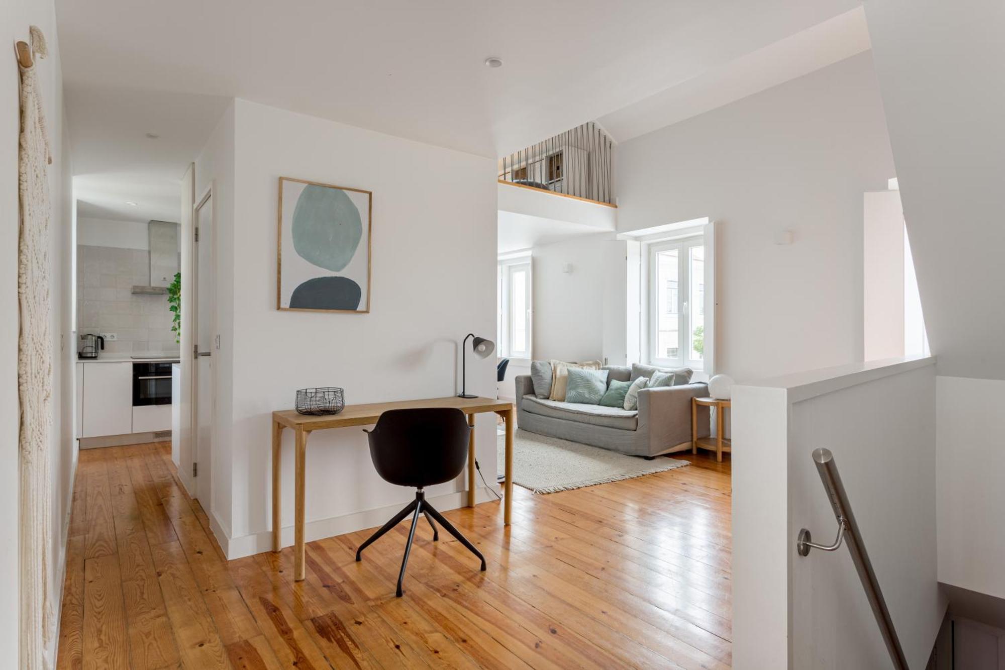 Joivy Riverside Bohemian Maisonette *
