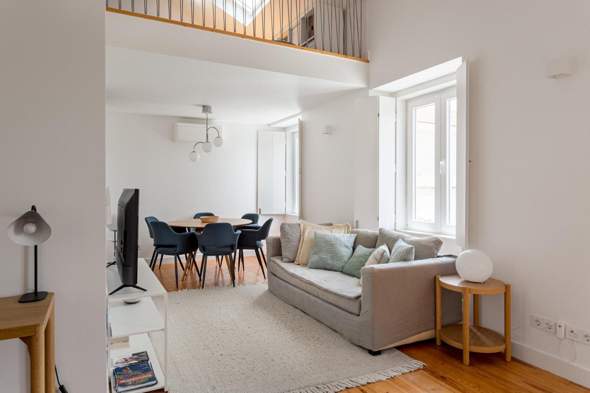 Apartment Joivy Riverside Bohemian Maisonette Lissabon