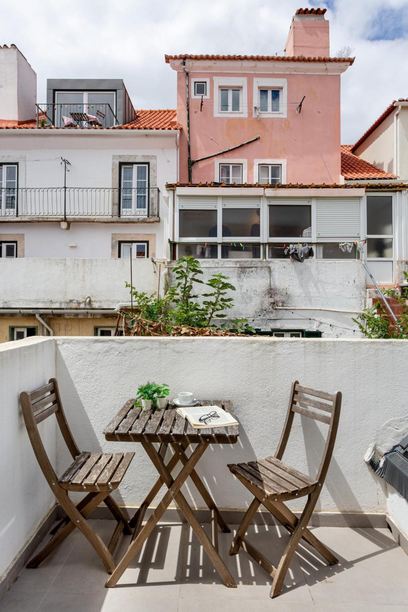 Apartment Joivy Riverside Bohemian Maisonette